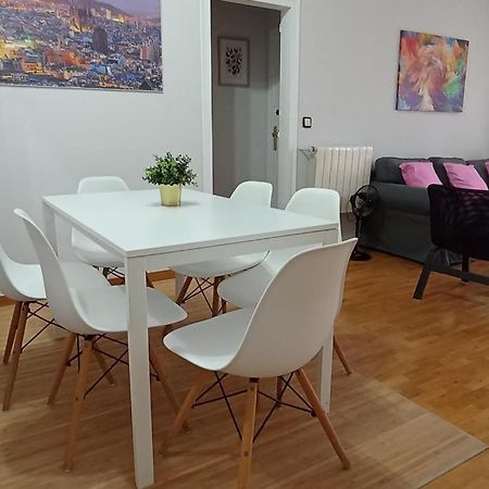 Sant Jordi Pisos - Dos De Maig Appartement Barcelona Buitenkant foto